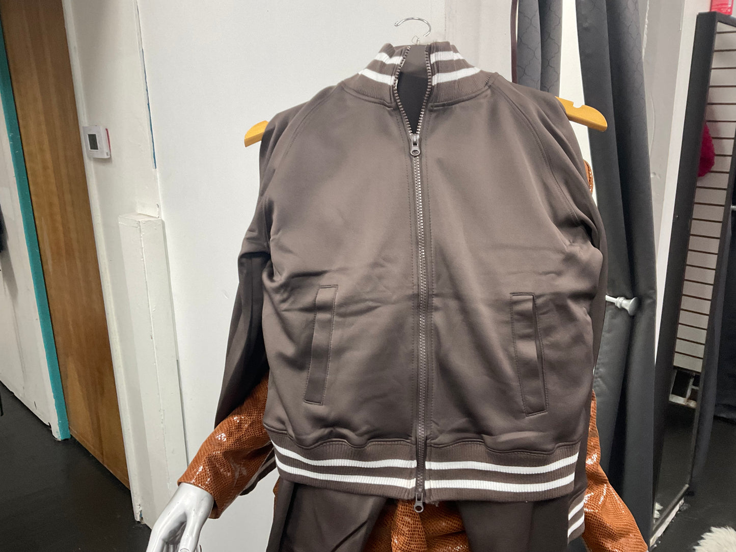 Double zipper jogger