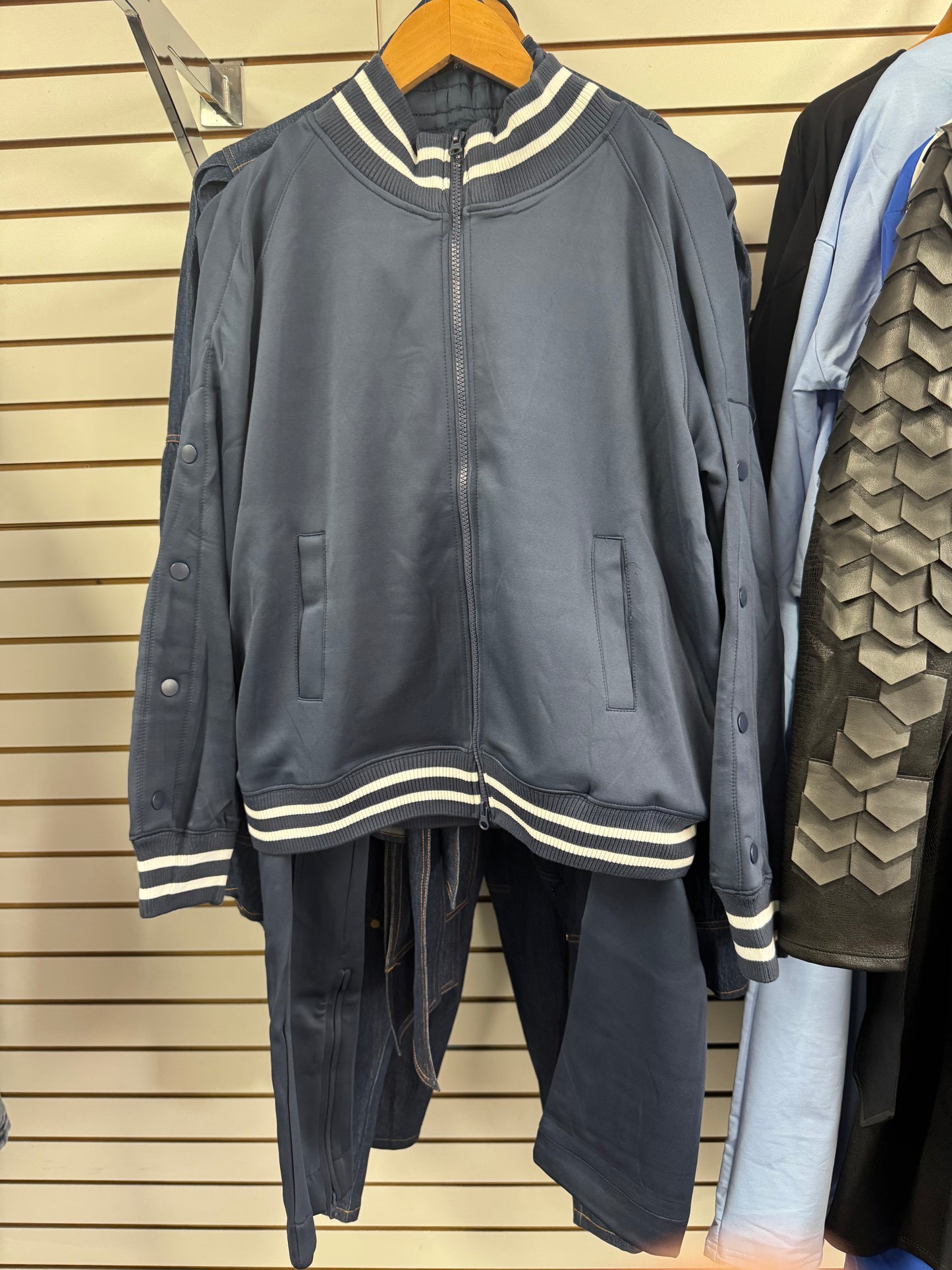 Double zipper jogger